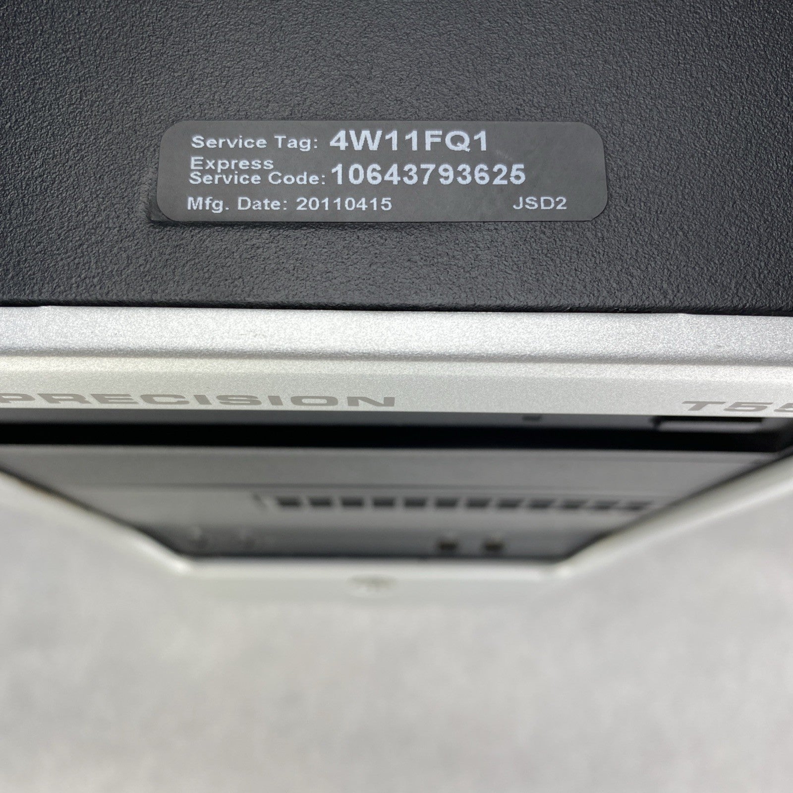 Dell Precision T5500 MT Dual Intel Xeon E5645 2.40GHz 32GB RAM No HDD No OS READ