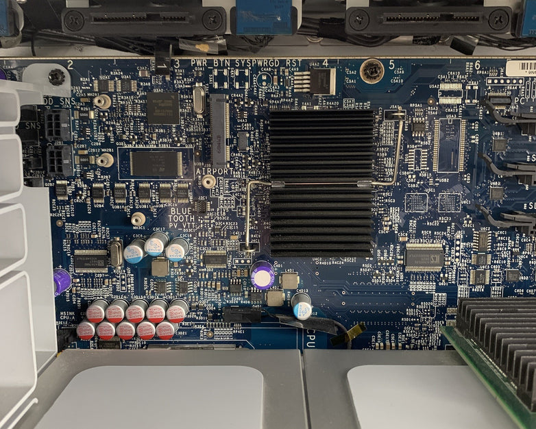 Apple Mac Pro A1186 Dual Intel Xeon 5150 X2 2.66 GHz  x8 512 MB Ram No OS No HDD