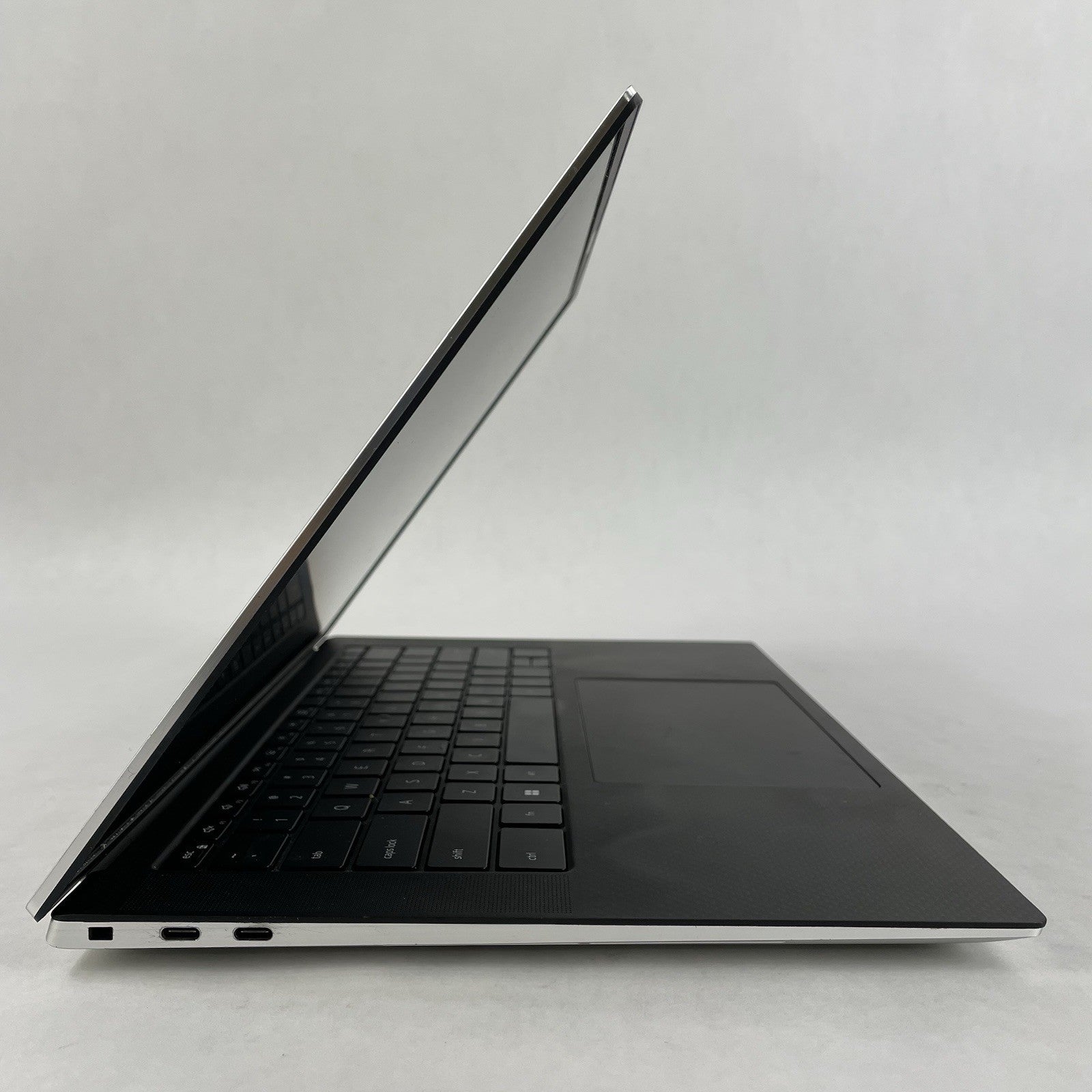 Dell XPS 15 9520 15.6" i7-12700H 2.27 GHz 16 GB RAM RTX 3060TI No SSD/OS/AC4