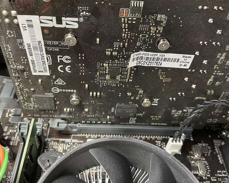 ASUS G11CD Intel i5-6400 2.70 GHz NVIDIA GeForce GTX 950 8 GB RAM No HDD No OS