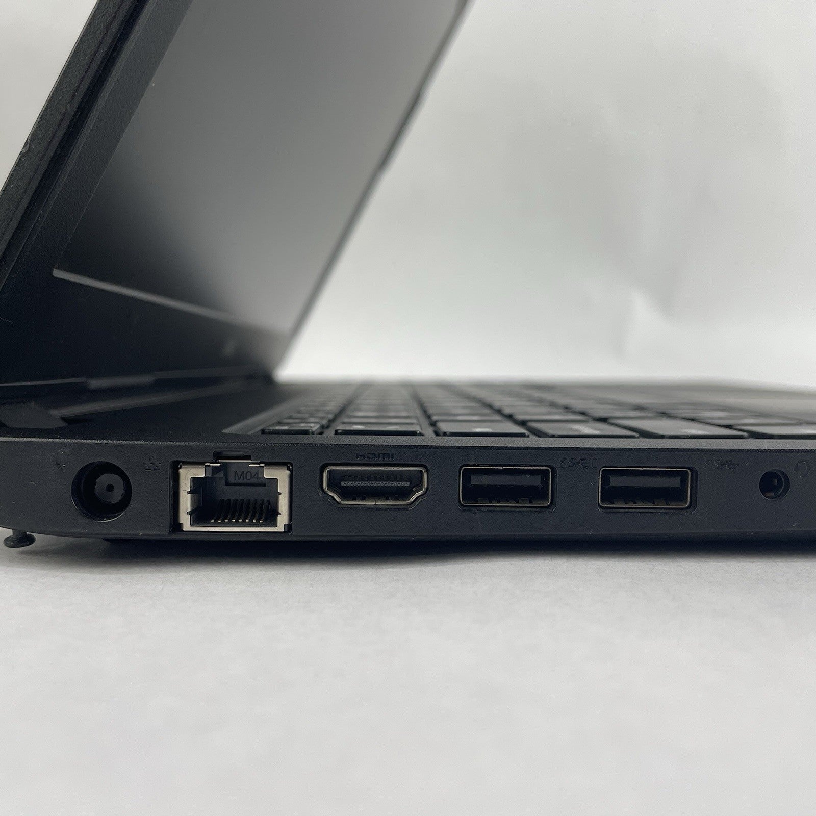 Dell Latitude 3580 15.6" i7-7500U 2.70 GHz 8 GB RAM No SSD/OS/AC/Battery6