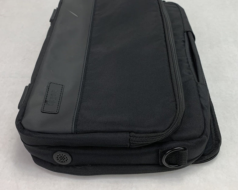 Belkin B2A074-C00 11" Laptop Carrying Case