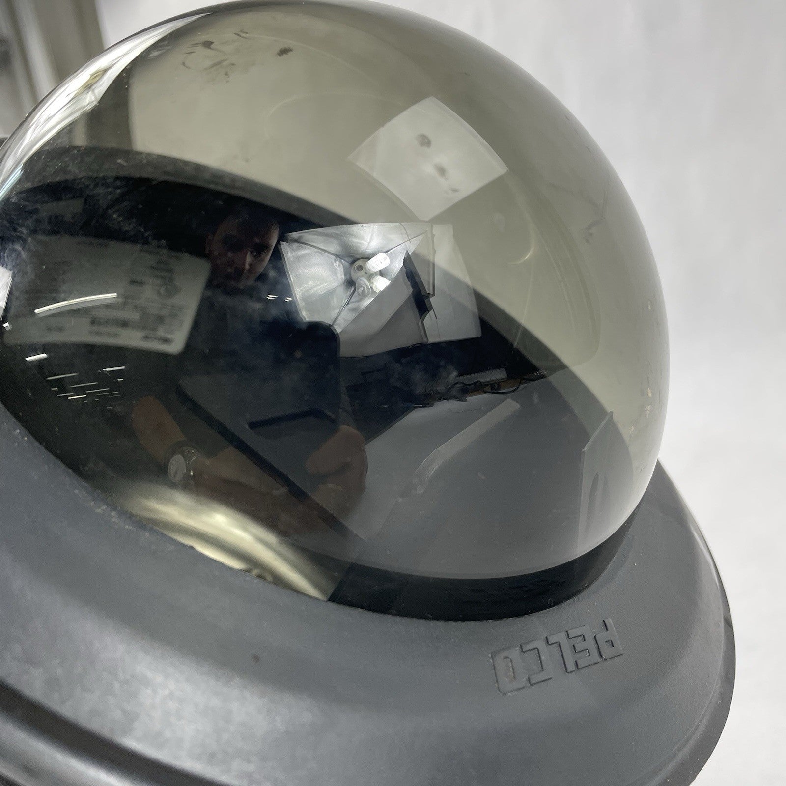 Pelco DF5-PB-0 Fixed In-Ceiling Housing with Tinted Dome