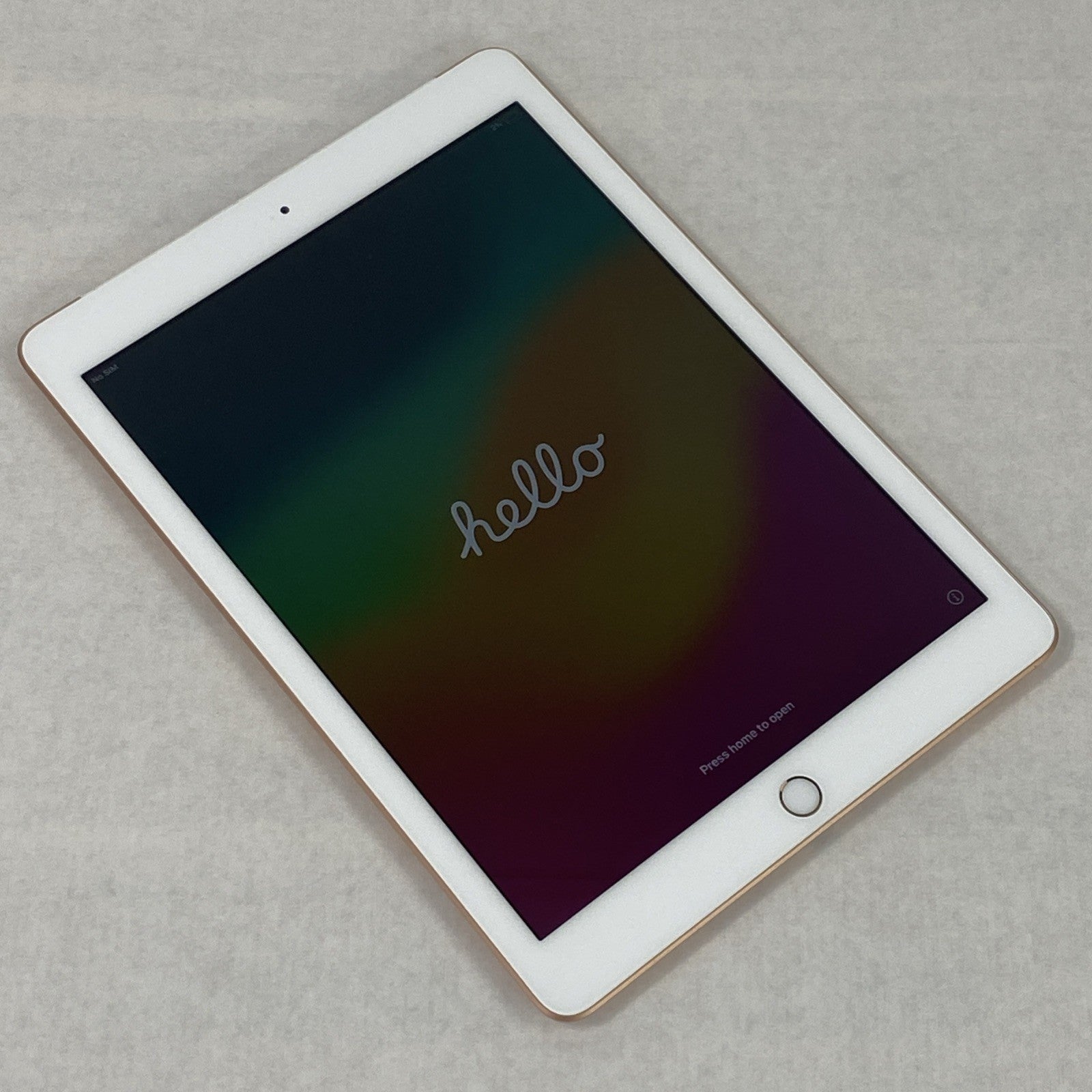 Apple iPad 6th Gen A1954 128GB 9.7" Wi-Fi Gold IOS 17.7.10