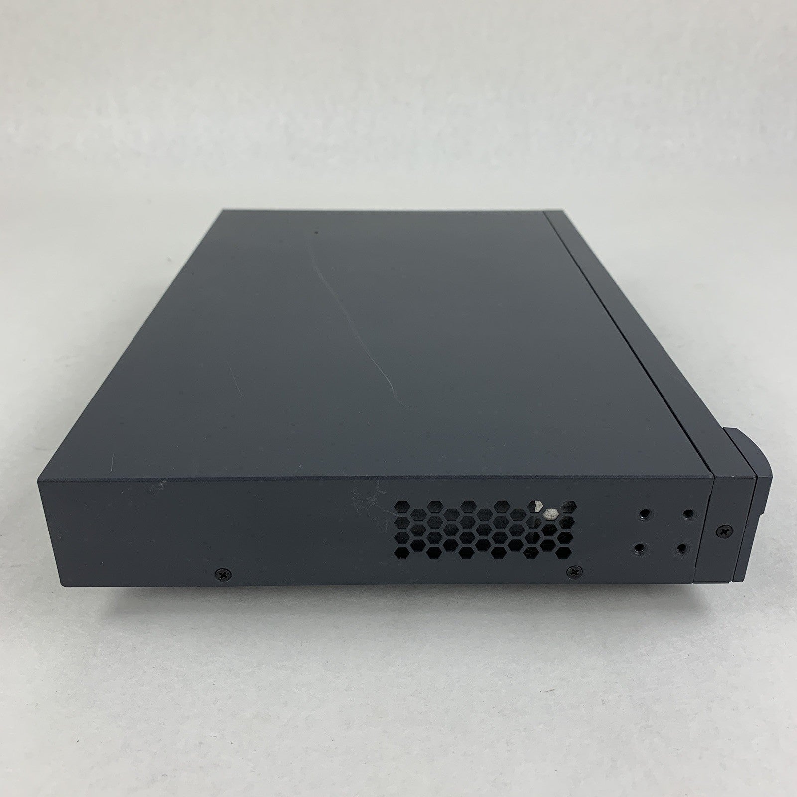EnGenius EGS5110P 8 port Gigabit PoE Smart Switch Tested Reset
