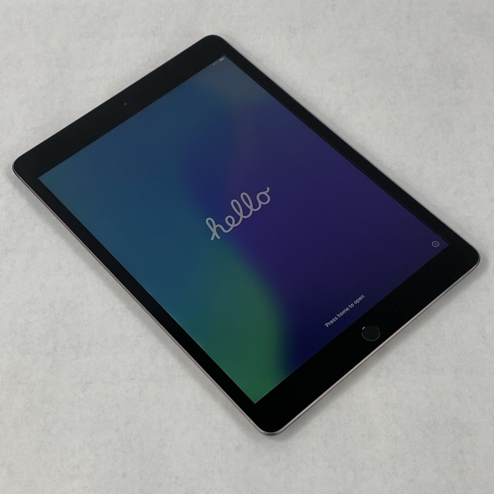 Apple iPad 7th Gen A2197 128GB 10.2" Wi-Fi Space Gray IOS 18.7.80