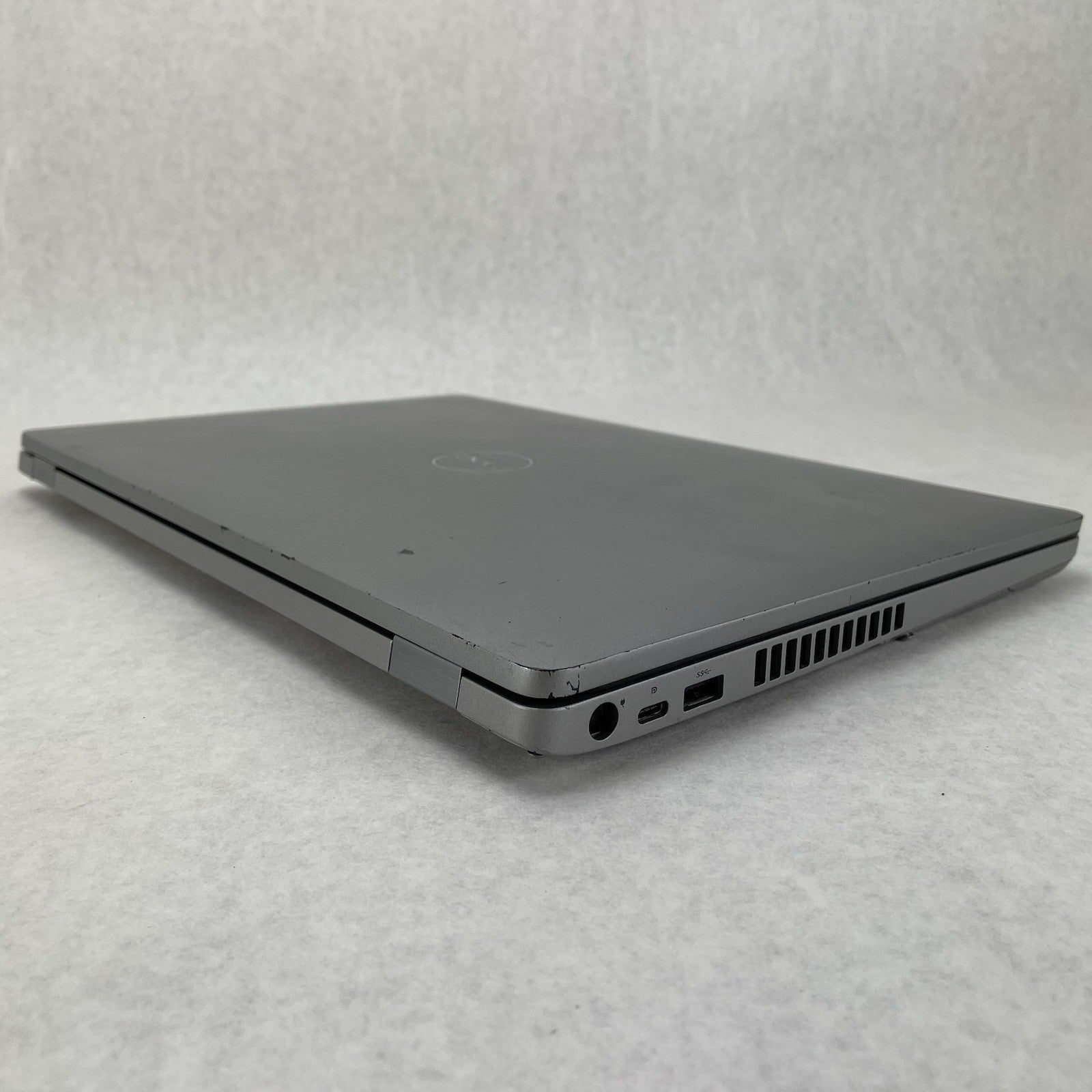 Dell Latitude 5510 15.6" i5-10210U 1.6GHz 8GB RAM No SSD/OS/AC/Batt - Bad Bottom12