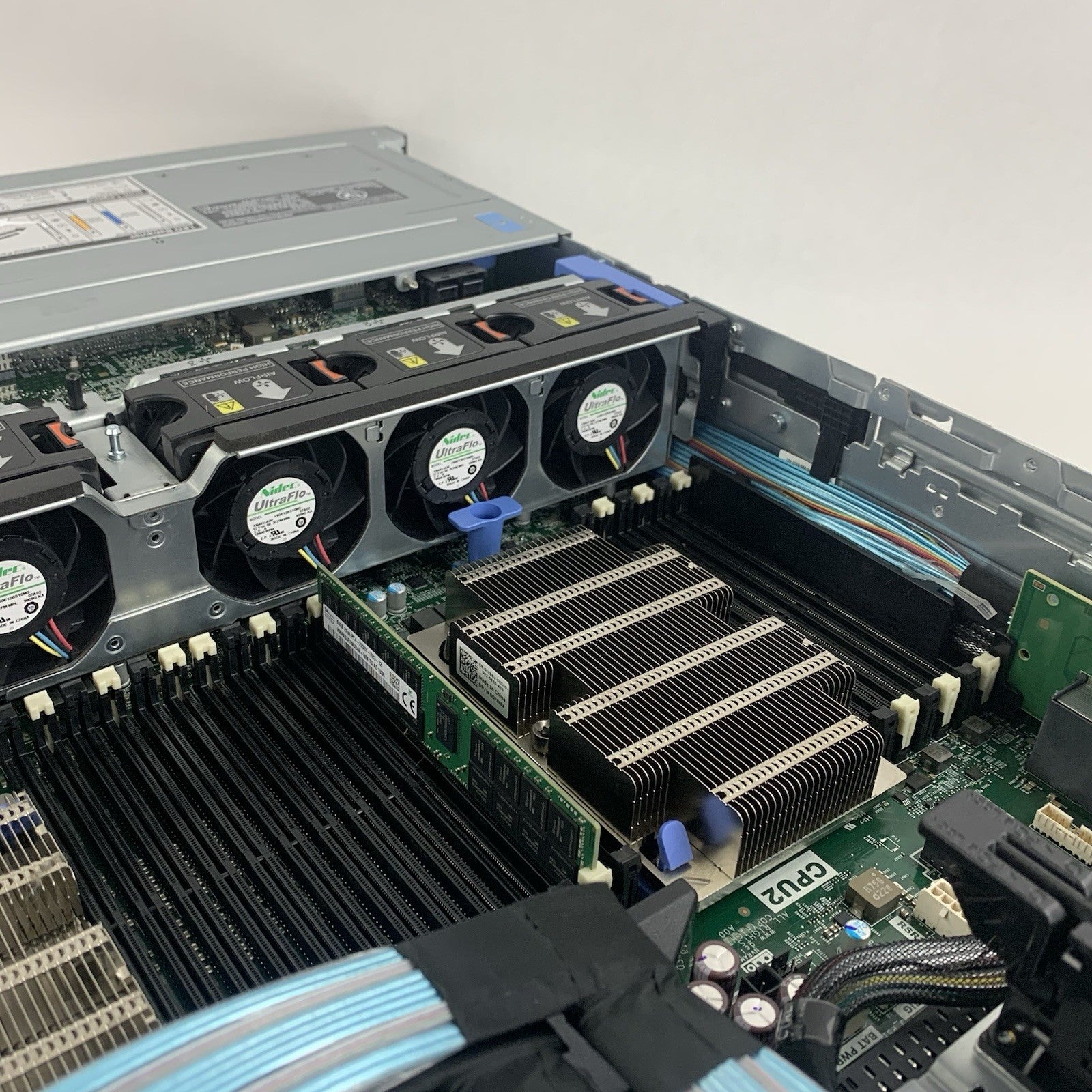 Dell PowerEdge R740xd 24SFF 2x Gold 5222 3.8 GHz 128 GB Ram H740p No OS No HDD15