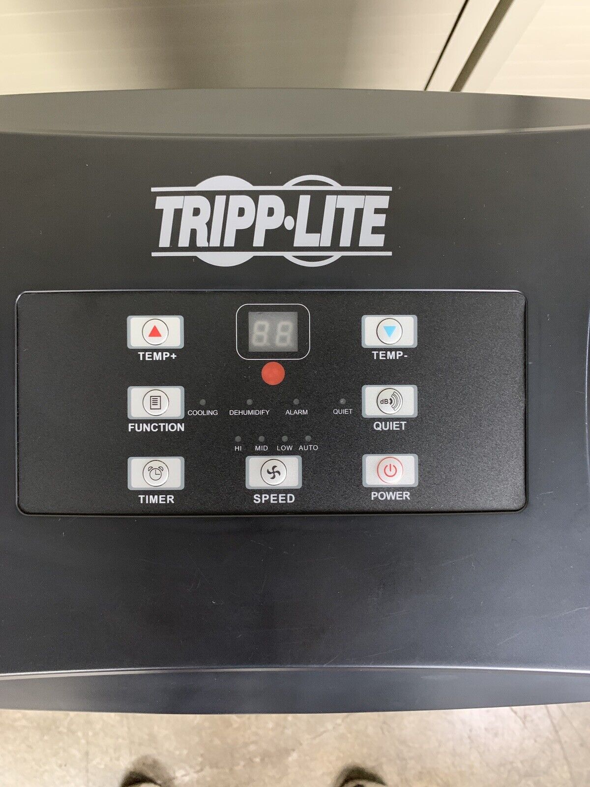 Tripp Lite SRCOOL12K Portable Air Conditioner 1400w 120V 60Hz 1400W Tested