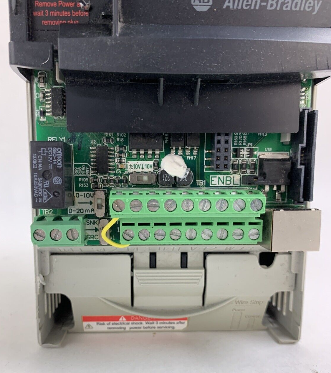 Allen Bradley 22D-D1P4N104 PowerFlex 40P AC Drive 0.4W/0.5 380-480V Untested
