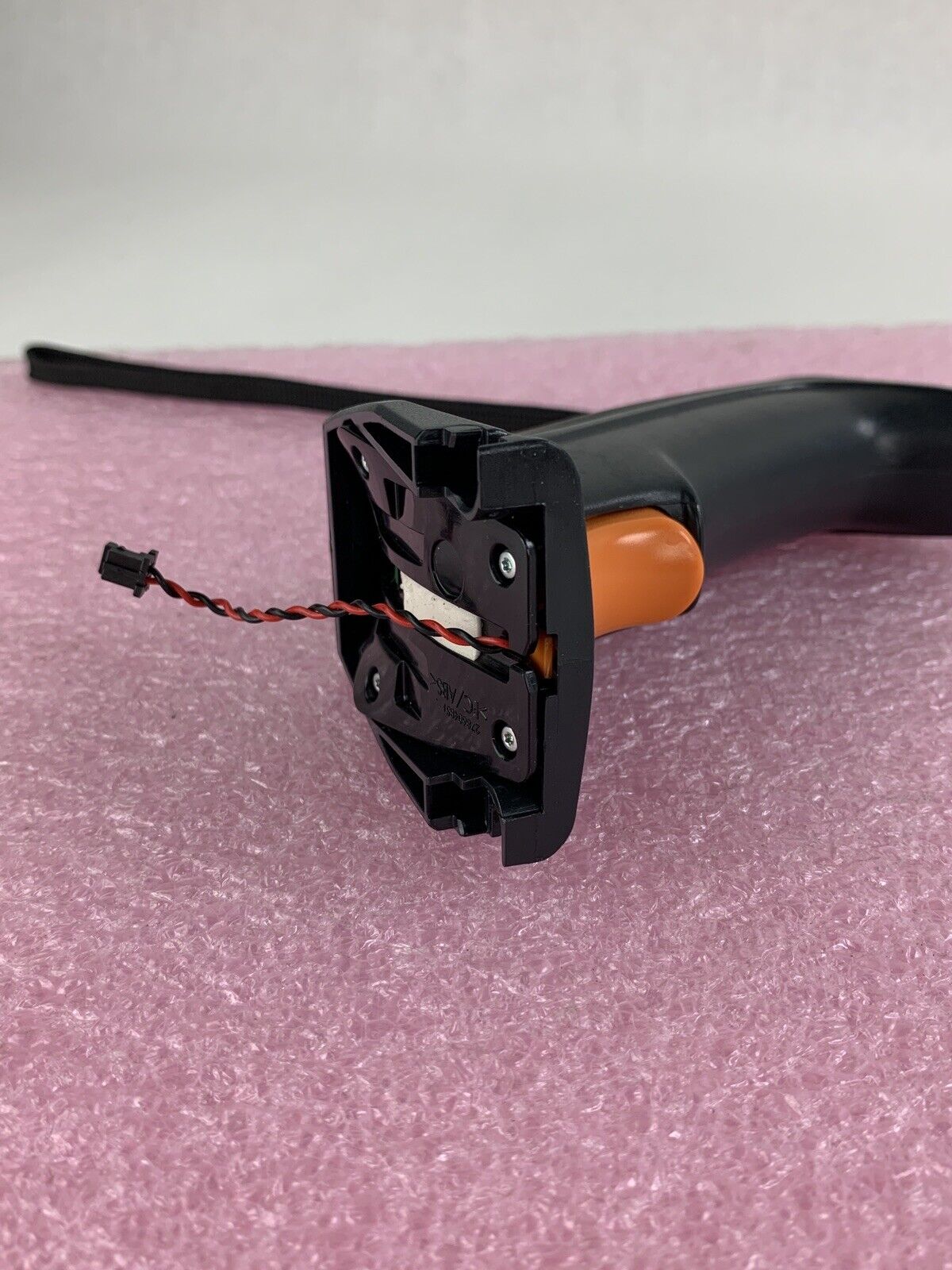 Datalogic Falcon X3 Handle Attachment 94ACC1390  w/ Screws Tested