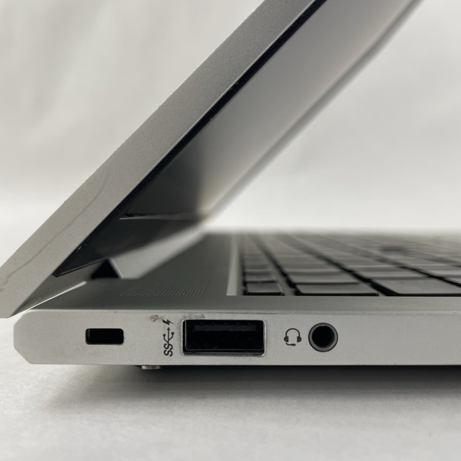 HP EliteBook 850 G7 15.6" i5-10310U 1.70 GHz 8 GB RAM No SSD/OS/AC - Bad Corner4