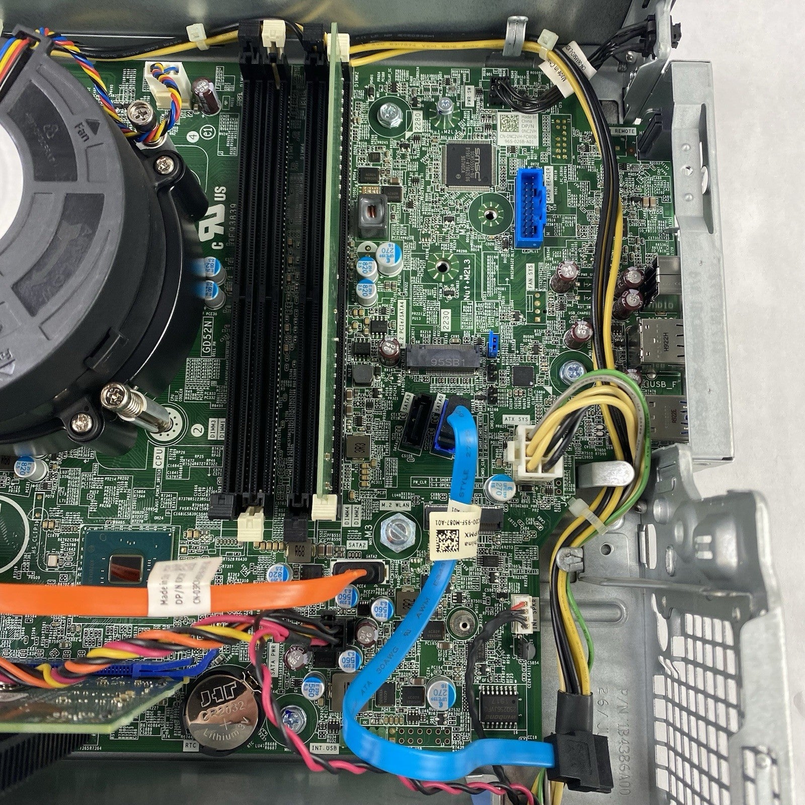 Dell OptiPlex 7060 SFF Intel Core i7-8700 3.20 GHz 8 GB RAM No HDD/OS15