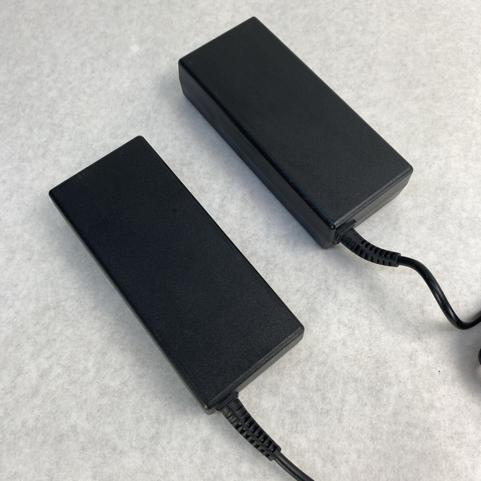 HP TPC-CA57 7.4mm 19.5V 4.62A 90W AC Power Adapter (Lot of 2)