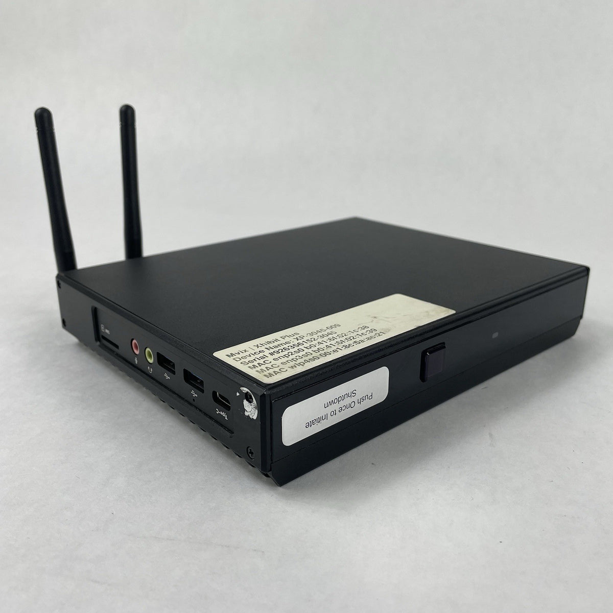 Mvix Xhibit Plus Celeron 3865U 1.80 GHz 4 GB RAM No SSD/OS/AC0