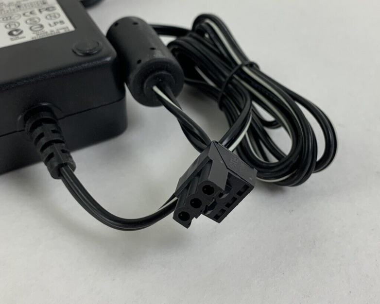 CUI EA1050B-240 AC Adapter DTS240250UC-S/T-ET 100-240V 24V-2.5A 50-60Hz 3 Pin