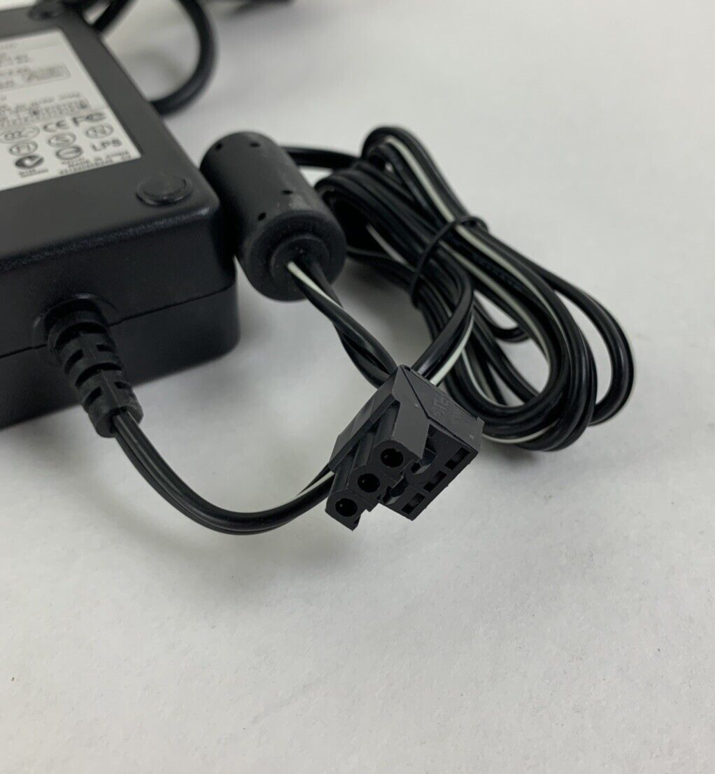 CUI EA1050B-240 AC Adapter DTS240250UC-S/T-ET 100-240V 24V-2.5A 50-60Hz 3 Pin