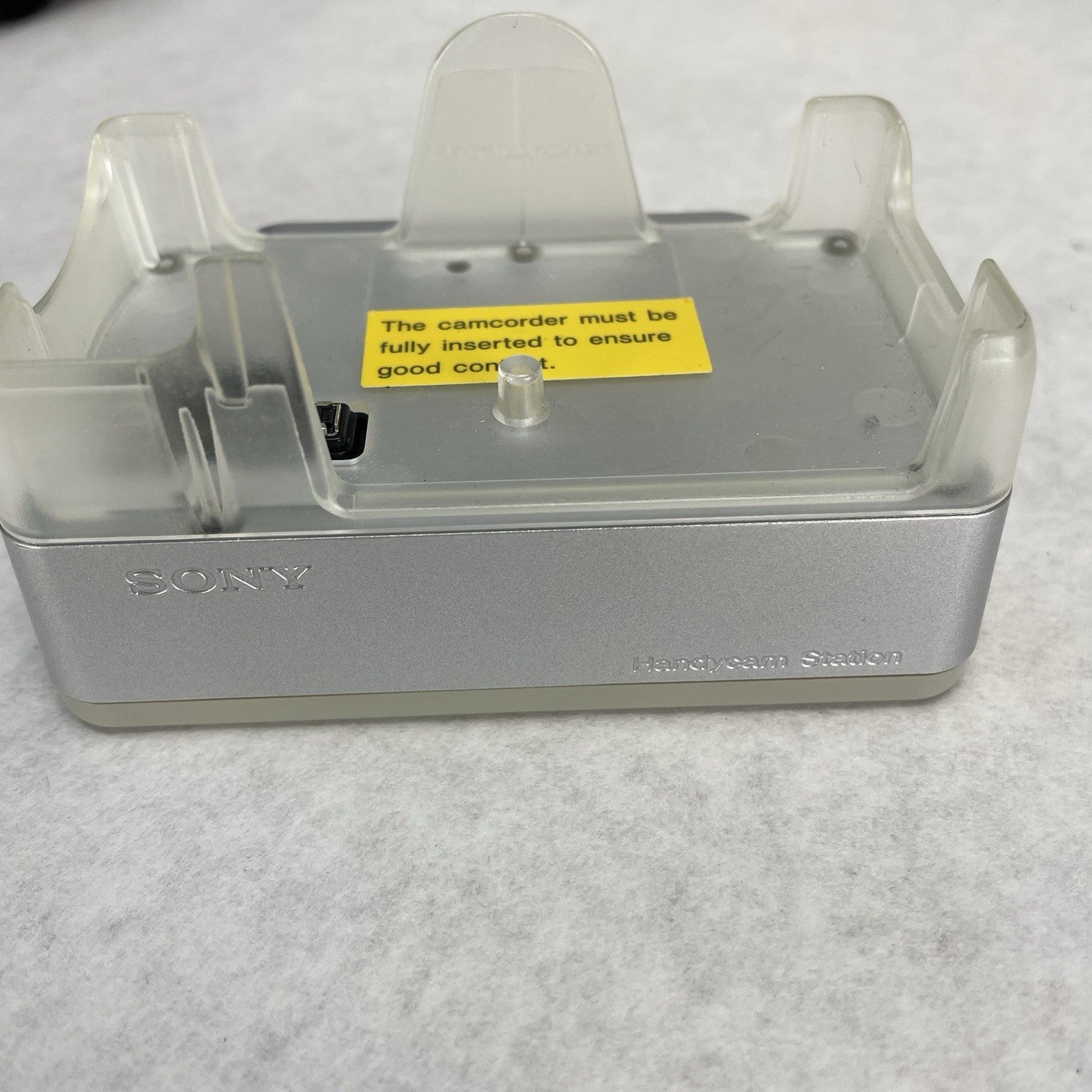 Sony Handycam DCR-PC109 Mini DV Hybrid Camcorder With Nightshot / Nightvision