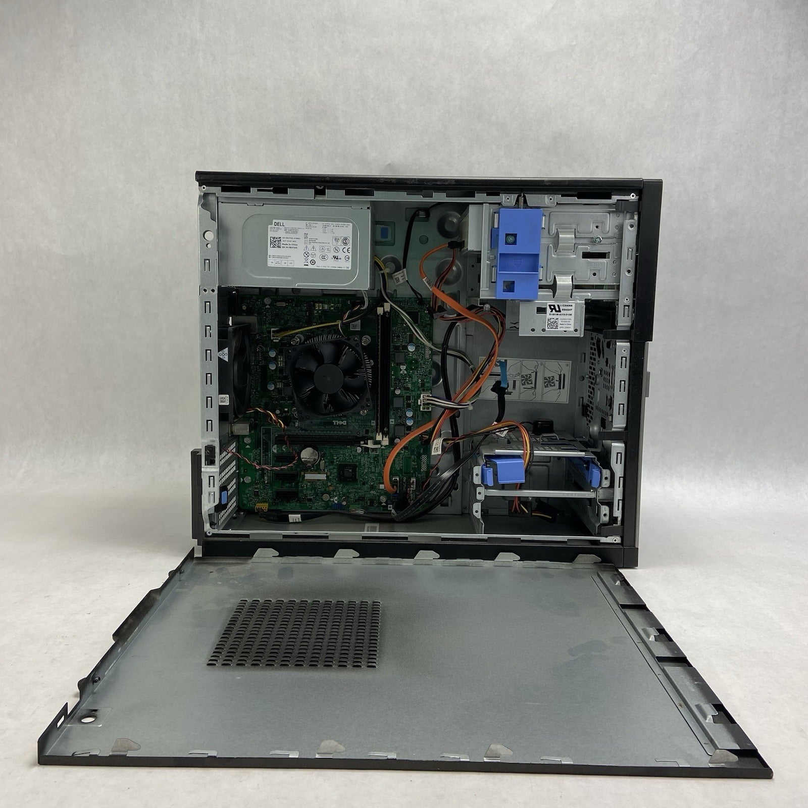 Dell Optiplex 3020 MT Intel Core i3-4160 3.6GHz 4GB RAM No HDD No OS7