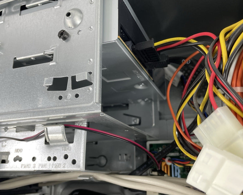 HP Pro 3005 MT AMD Athlon 2 X2 250 3.00 GHz 2 GB RAM No HDD/OS
