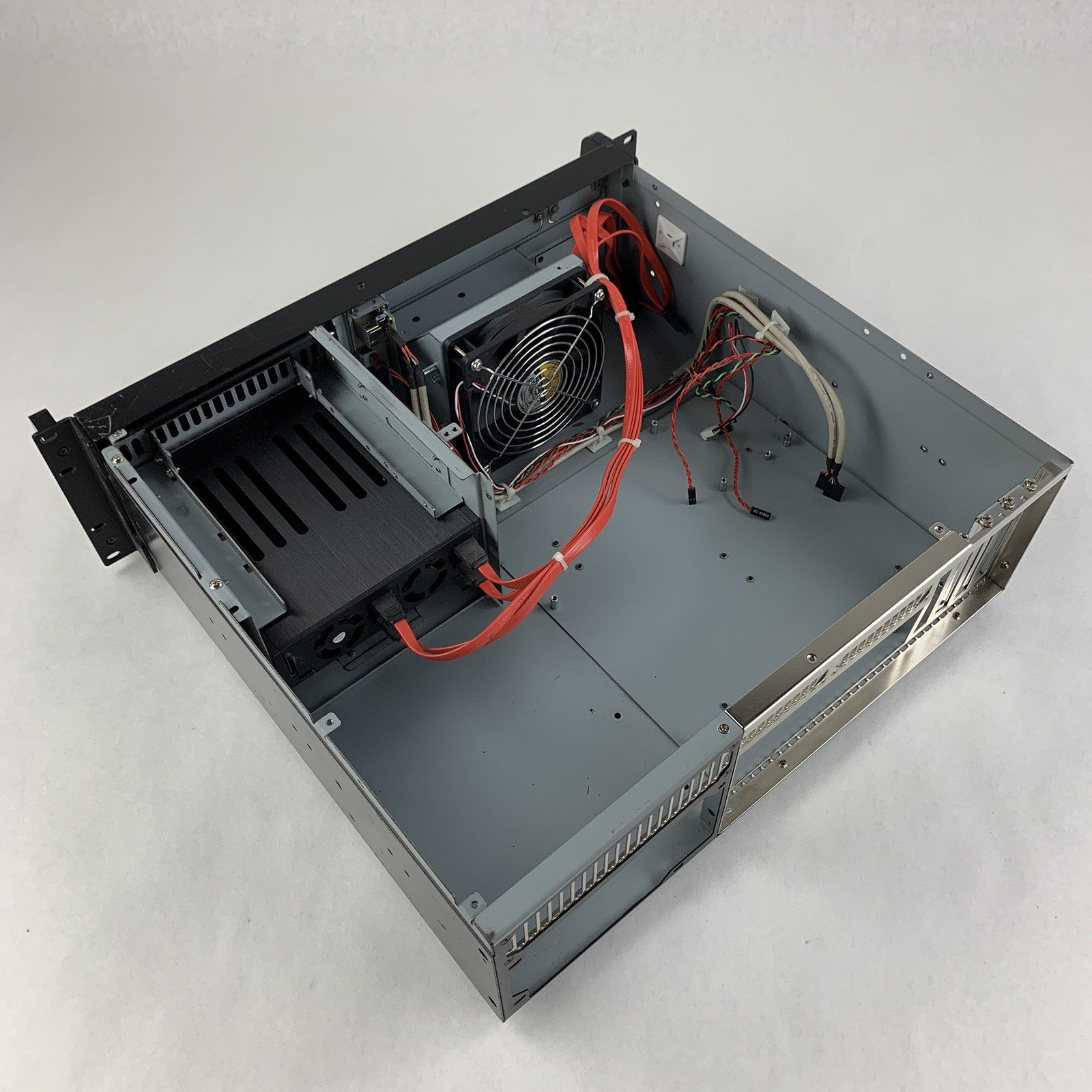 Unbranded 4U Rackmount Industrial Server Chassis No Key Unlocked
