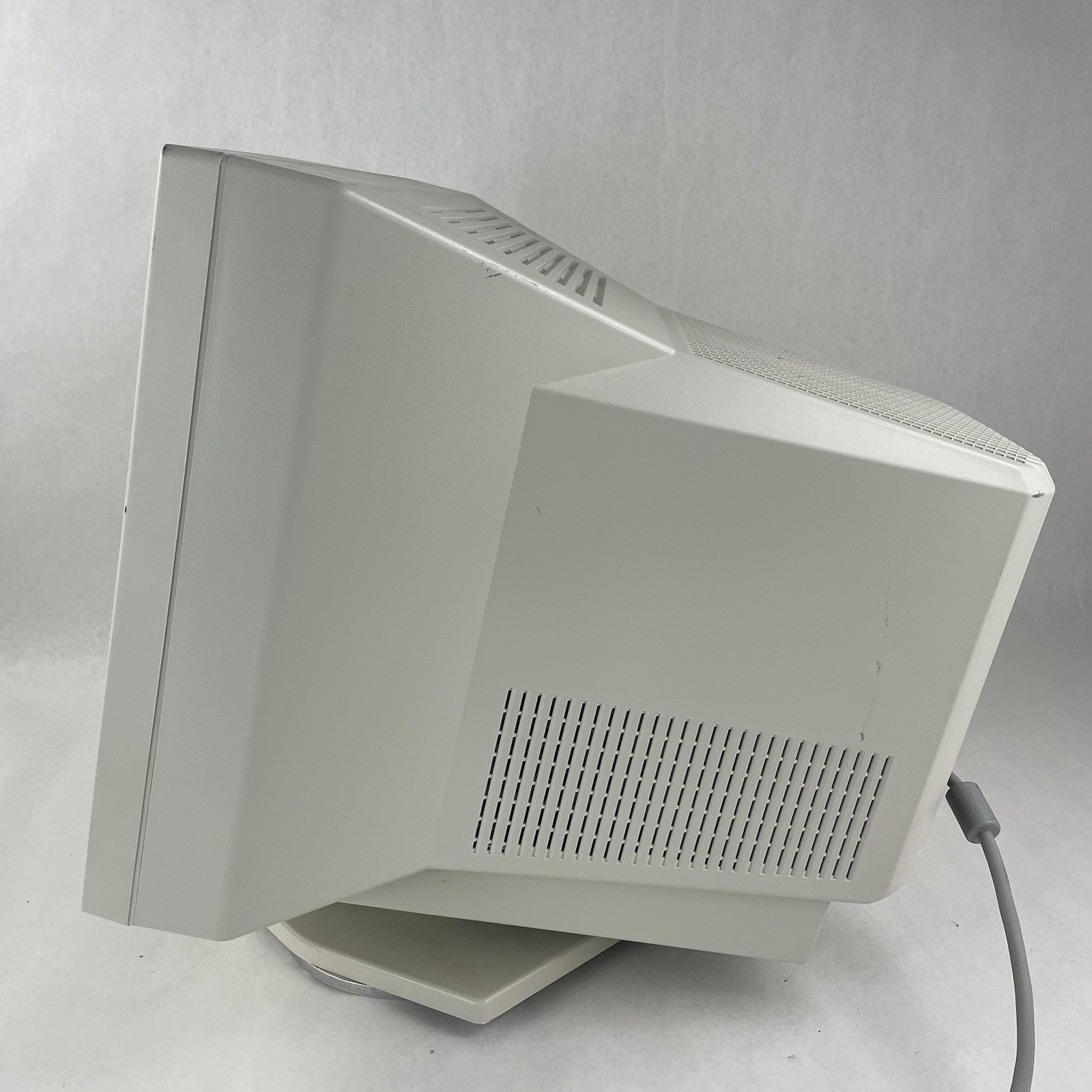 Power Computing GDM-20f03 1997  19" CRT Computer Monitor 1280x102410