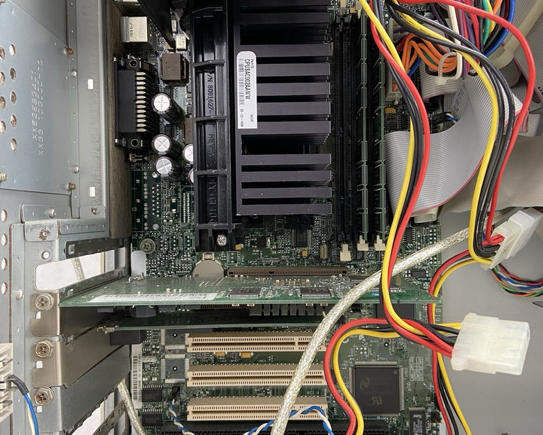 Gateway 2000 E3110 MT Intel Pentium II 266MHz 512MB RAM No HDD No OS GB0010
