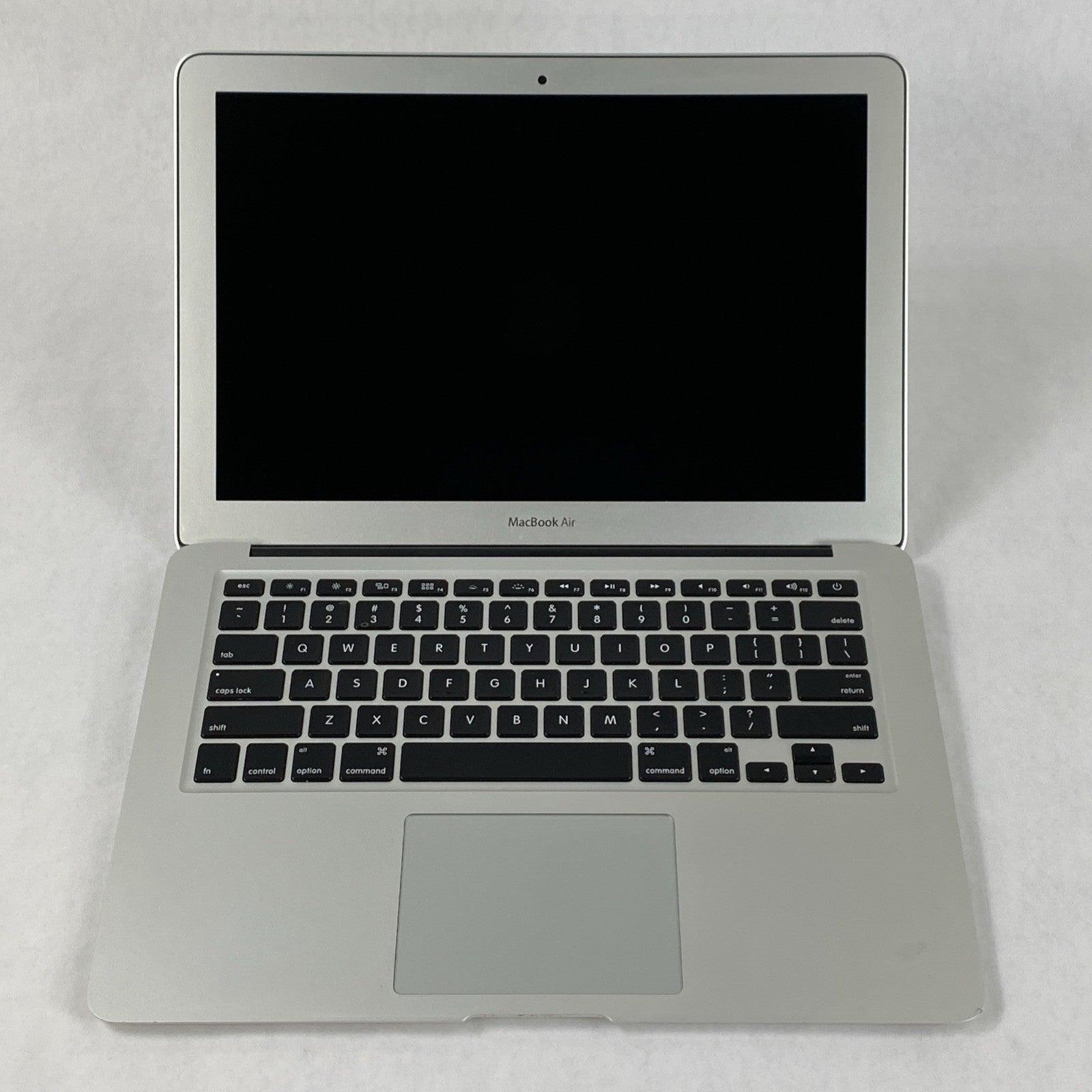 Apple MacBook Air A1466 2017 13" 1.8 GHz i5 8 GB RAM 500GB SSD os12.7.64