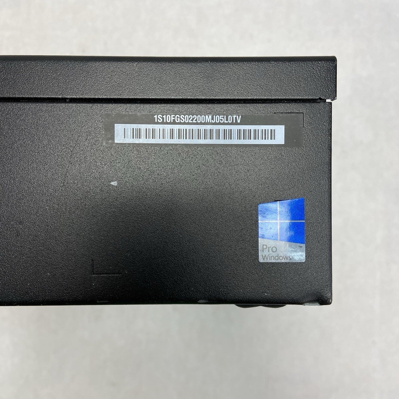 Lenovo ThinkCentre M900 SFF Intel Core i5-6500 3.2GHz 8GB RAM No HDD No OS4