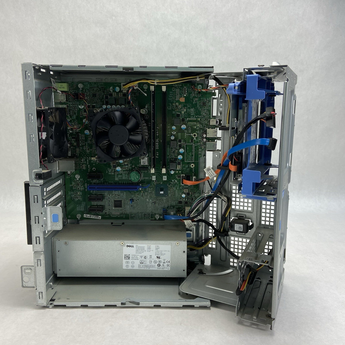 Dell Optiplex 3040 MT Intel Core i5-6500 3.2GHz 8GB RAM No HDD No OS9