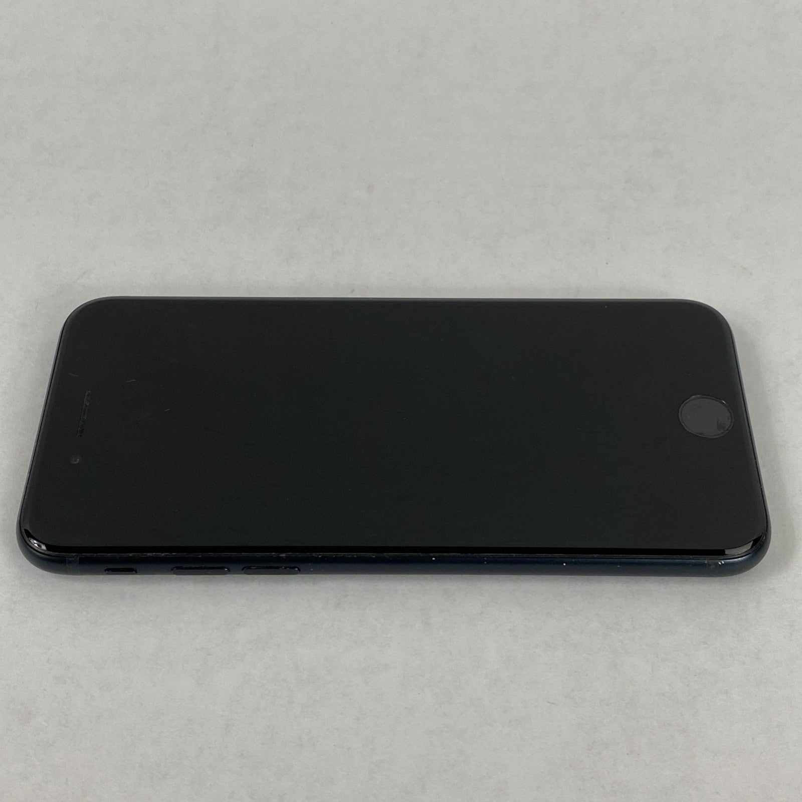 Apple iPhone SE 3 A2595 64GB T-Mobile 4.7" Midnight IOS 26.0.18