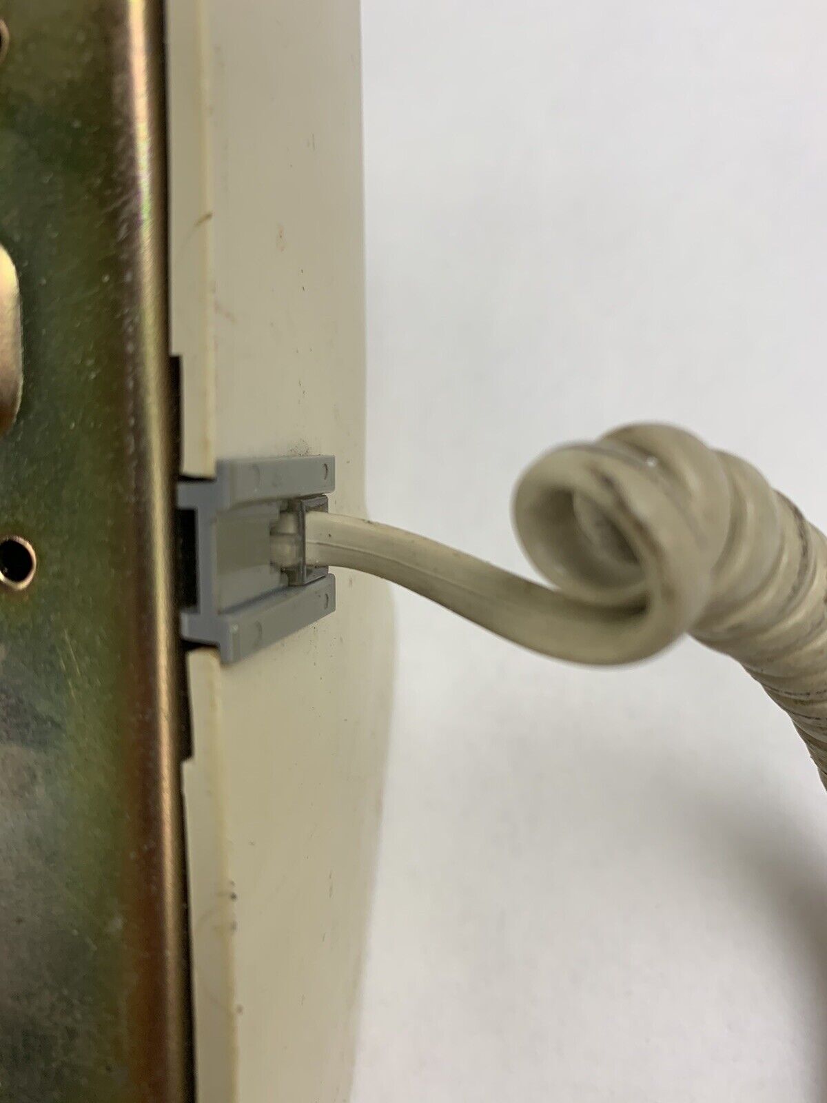Vintage North Supply Company Premier 2500 HAC Push-Button Telephone
