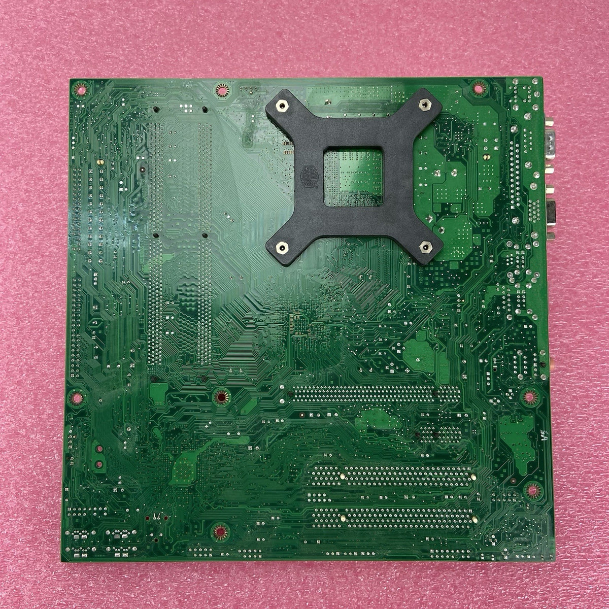 Intel D946GZIS Motherboard Intel Pentium Dual Core E2140 1.6GHz 1.5GB RAM w/Shie7