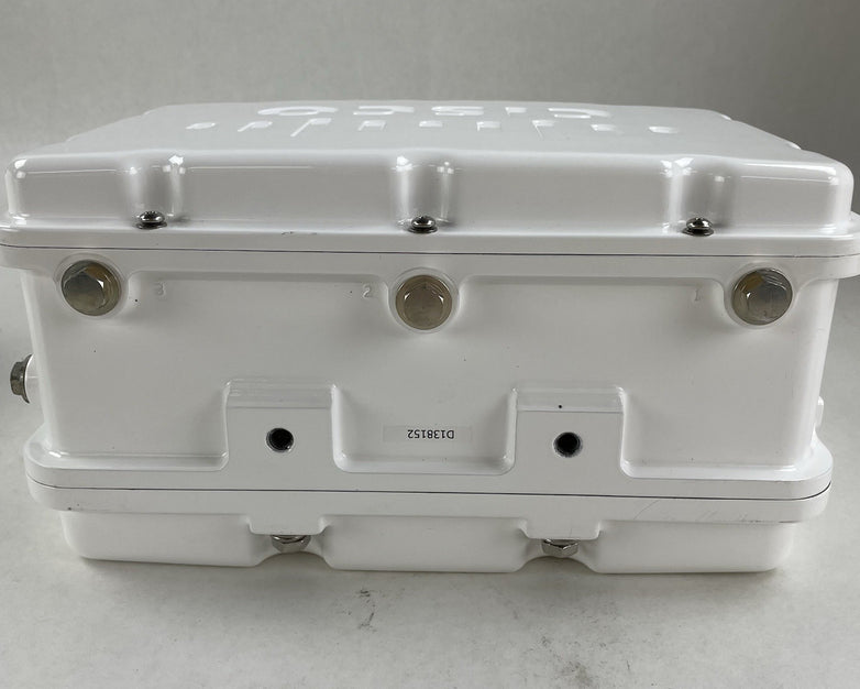 Cisco AIR-CAP1552E-A-K9 Outdoor Mesh Access Point w/ 3 Antennas AIR-ANT2547V-N