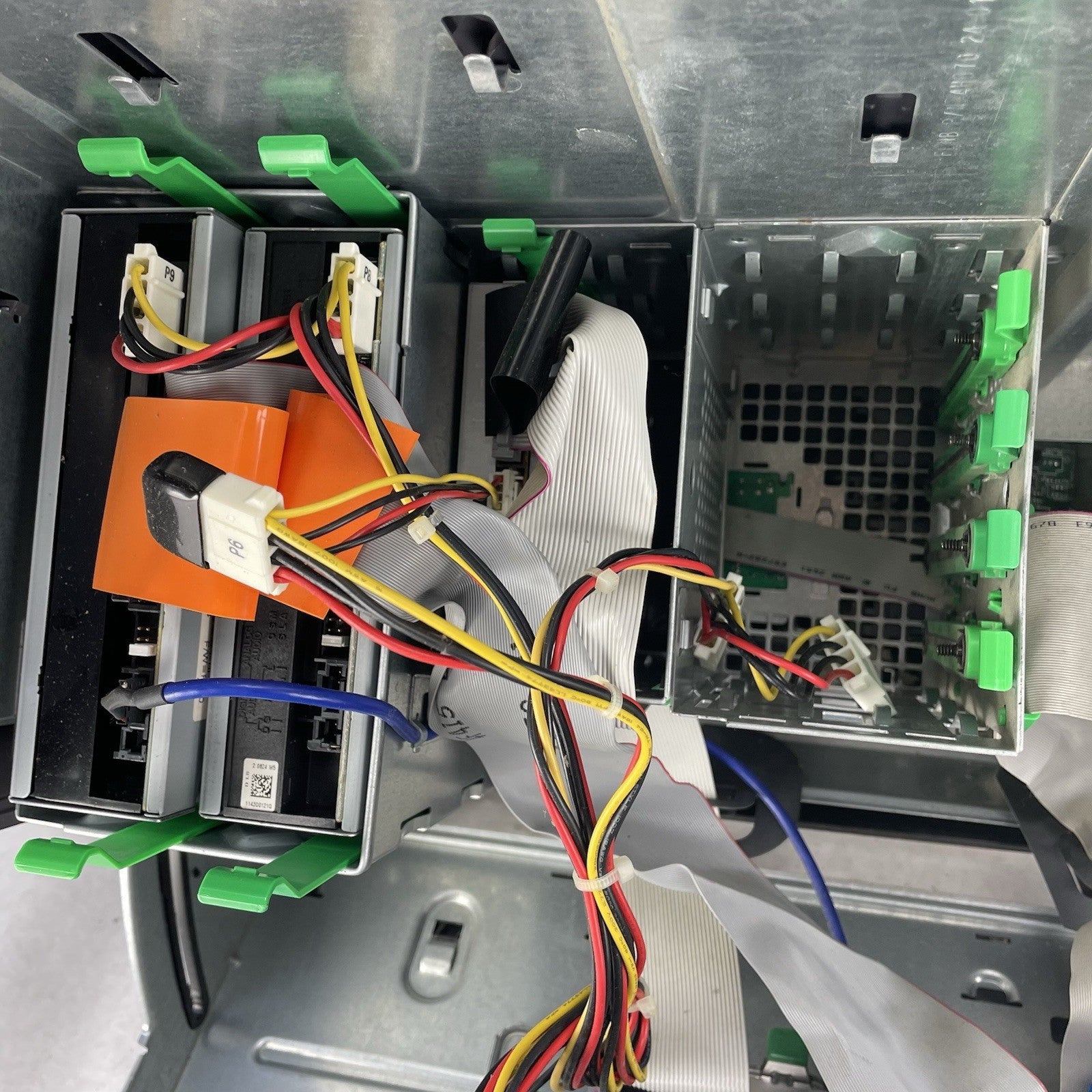 Dell Dimension 8200 Pentium 4 1.80 GHz 256 MB RAM No HDD No OSS