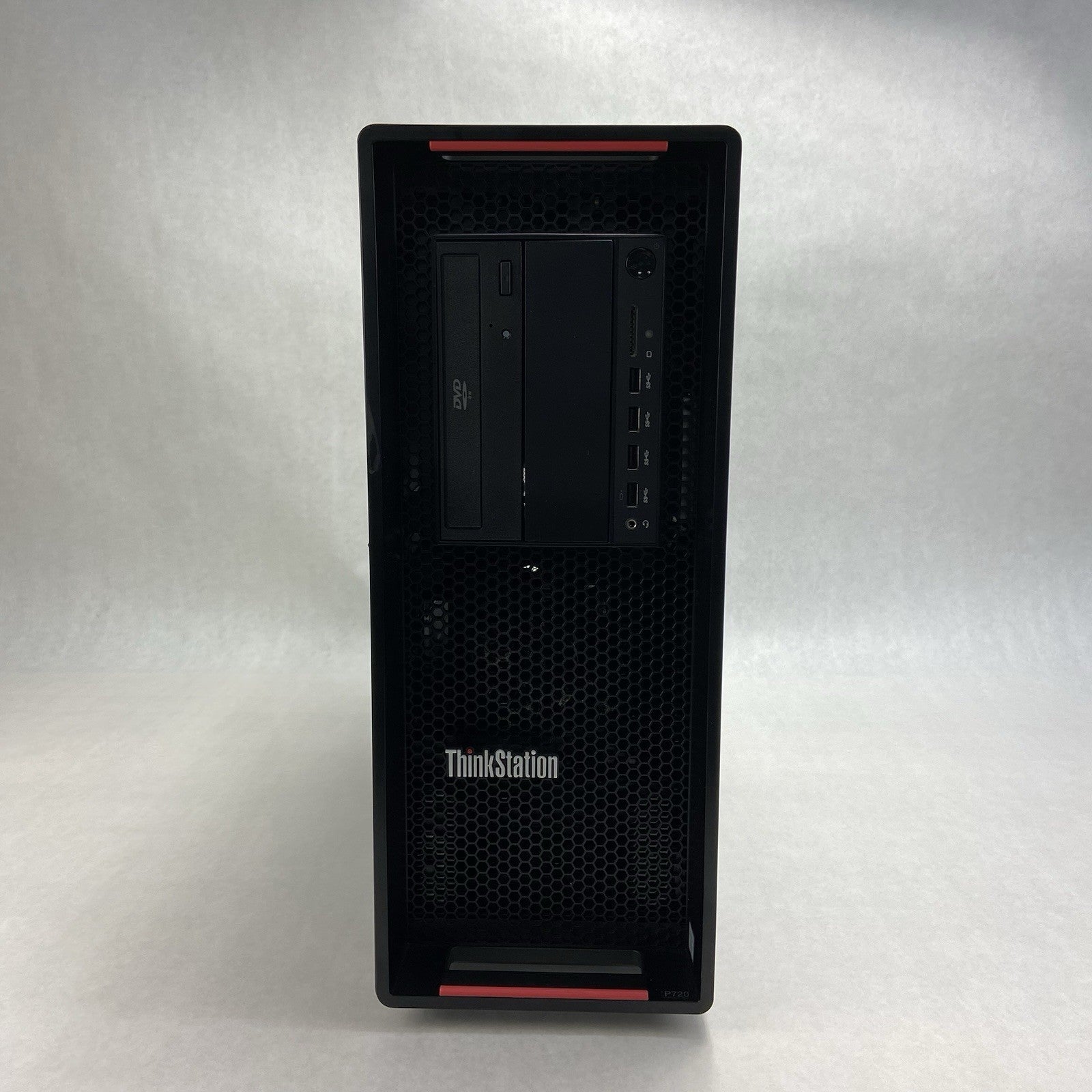 Lenovo ThinkStation P720 2x Xeon Silver 4110 2.1GHz 64GB RAM No HDDOS P6201