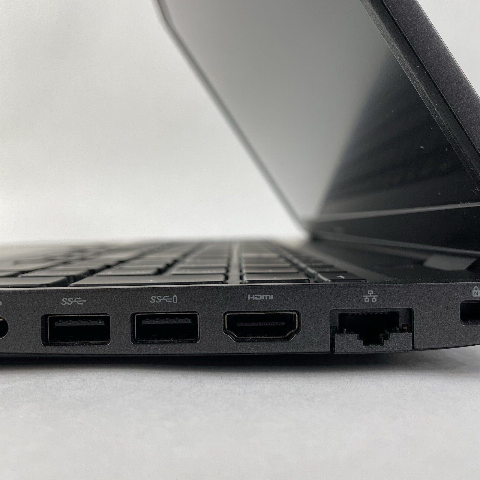 Dell Latitude 5500 15.6" i5-8265U 1.60 GHz 8 GB RAM No SSD/OS/AC9