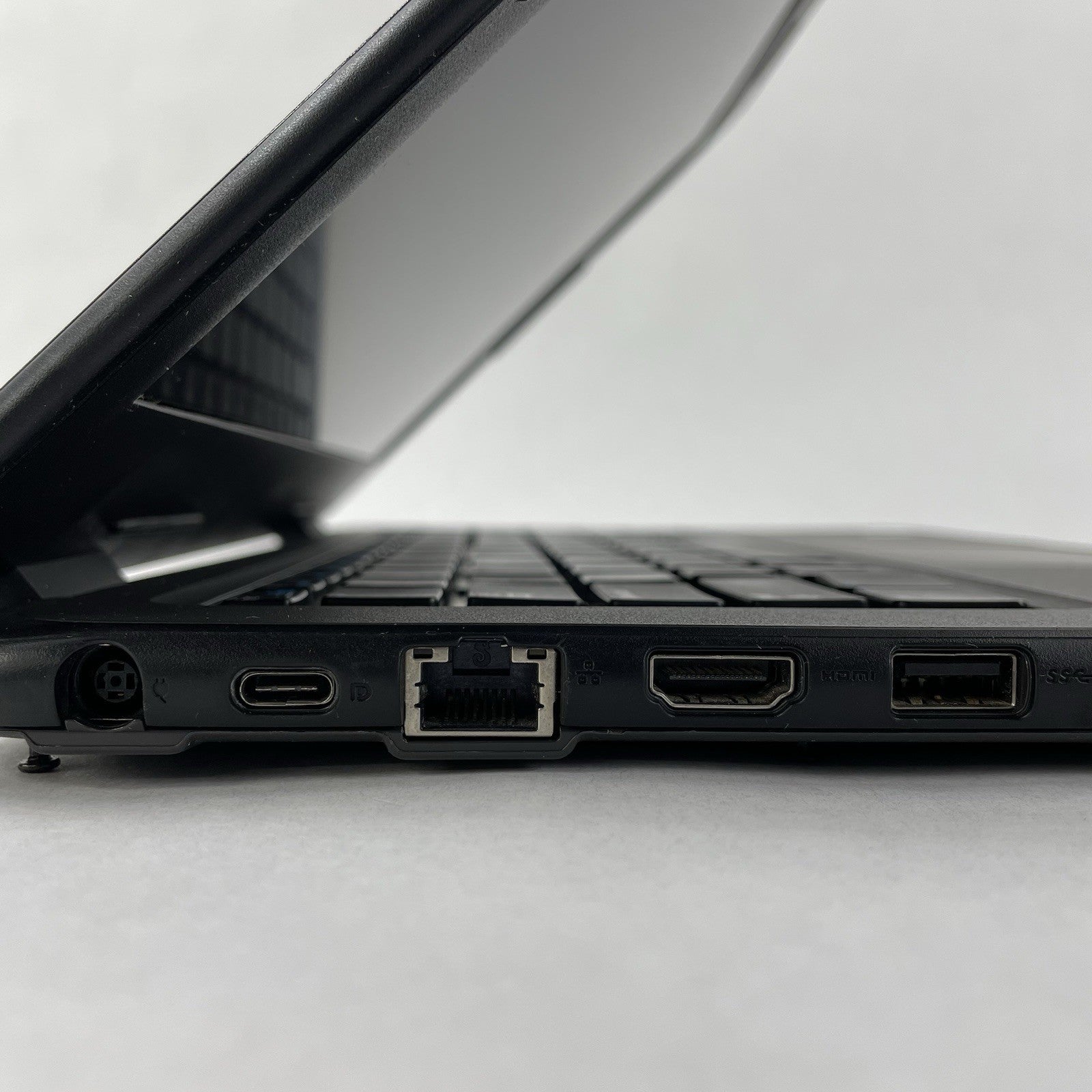 Dell Latitude 3310 13.3" i5-8265U 1.60 GHz 8 GB RAM No SSD/OS/AC/Batt - READ7