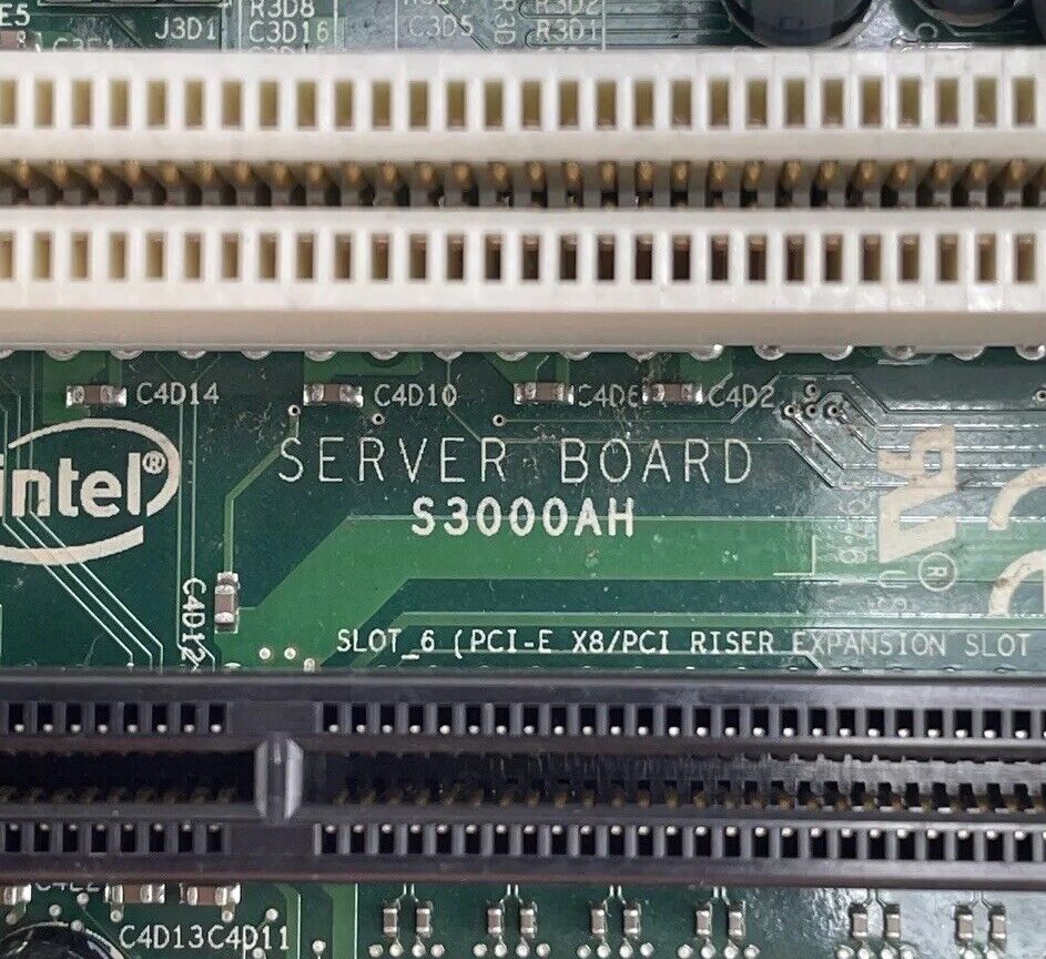 Intel S3000AHLX Motherboard Intel Xeon 3040 1.8GHz 1GB RAM No Shield