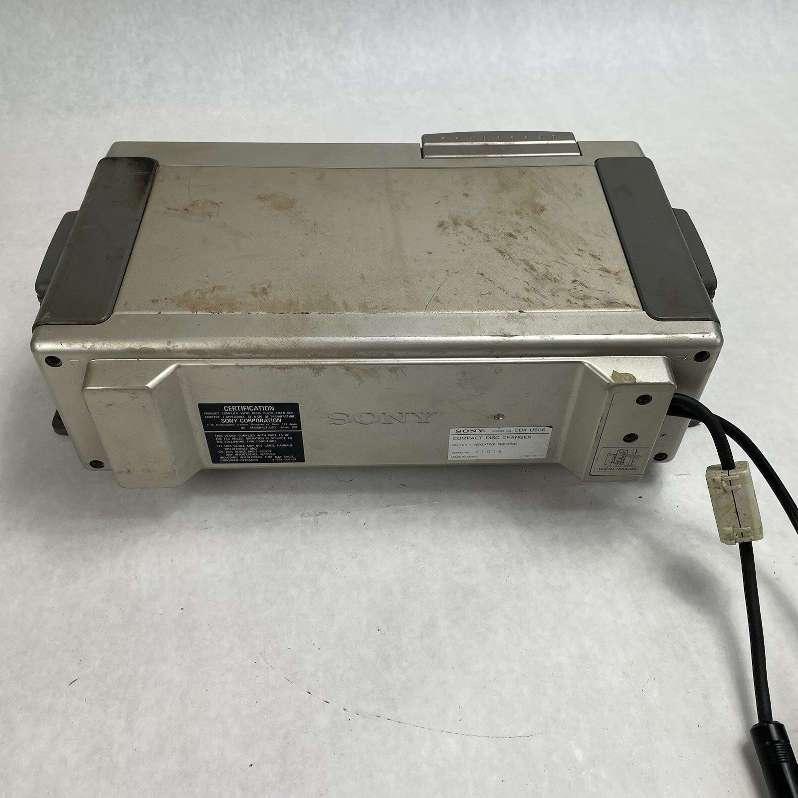 SONY CDX-U303 10 Disc CD Changer Parts or Repair