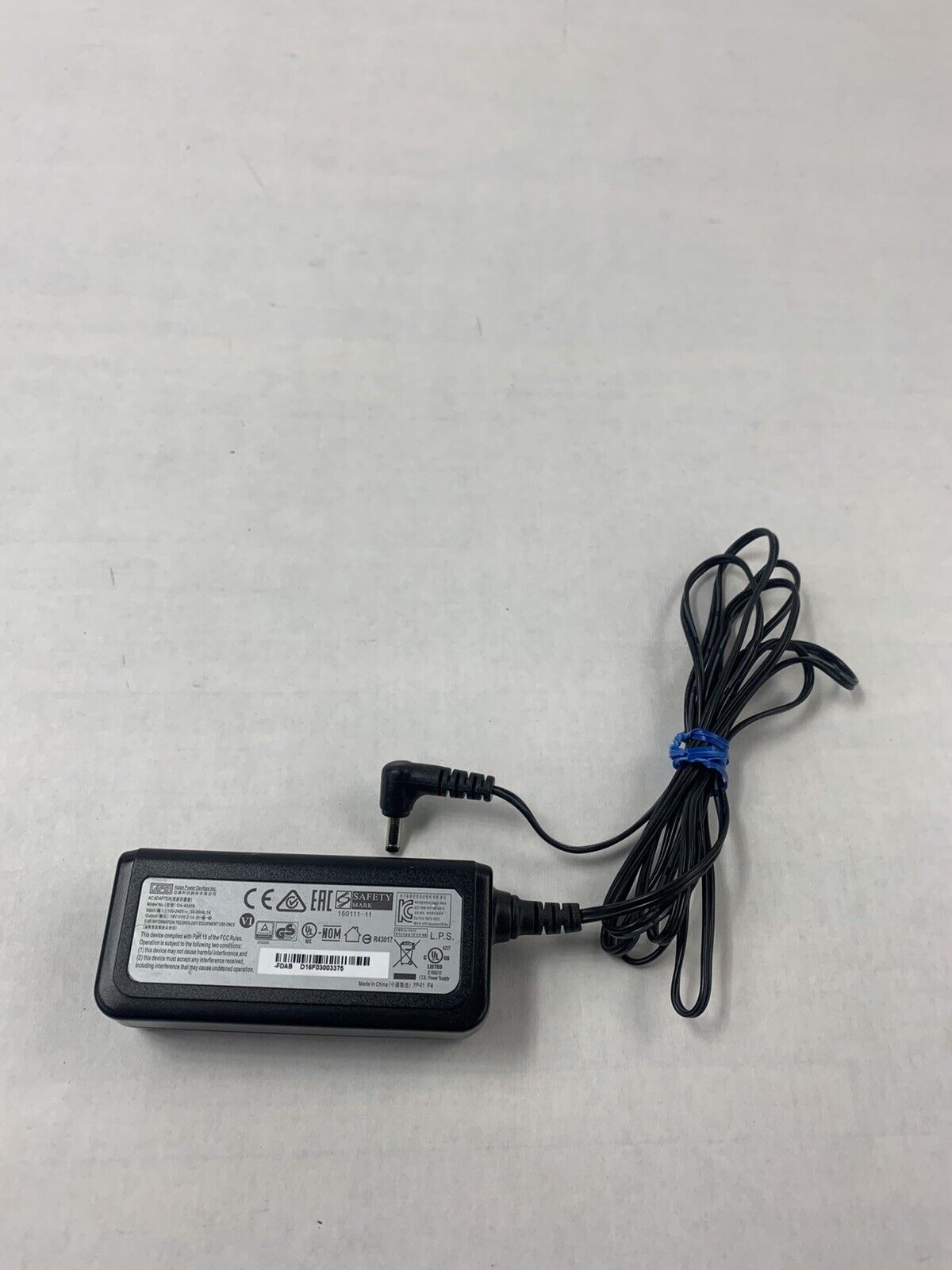 Lot of 5 APD DA-40A19 Power Supply 19V