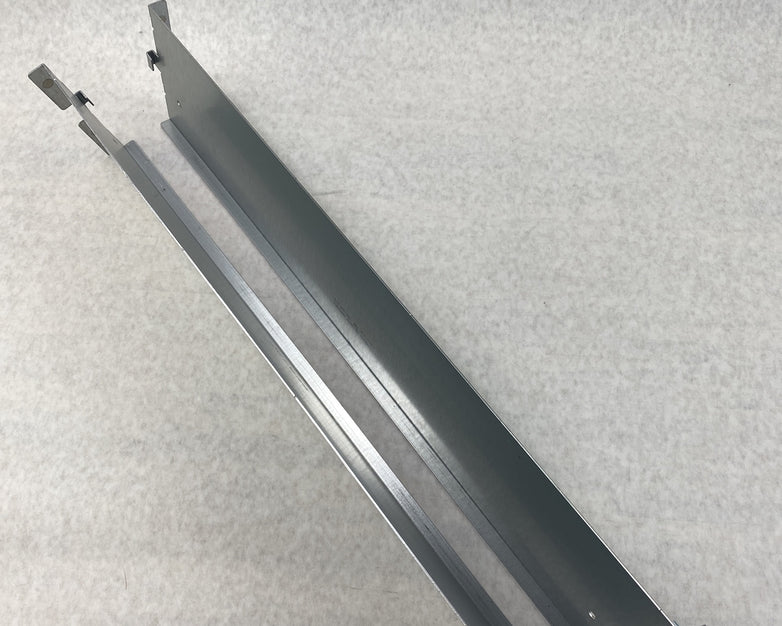 EMC 042-009-232 Left + 042-009-231 Right server rail shelf