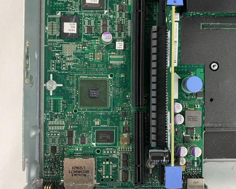 Dell PowerEdge R620 2x Intel Xeon E5-2670 2.6 GHz 64 GB RAM No HDD No OS