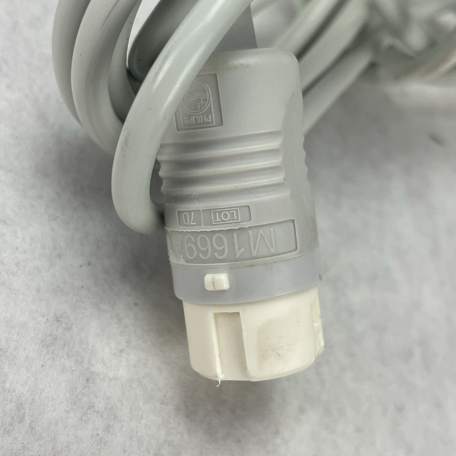 Philips REF M1669A Lot of 10 Untested1