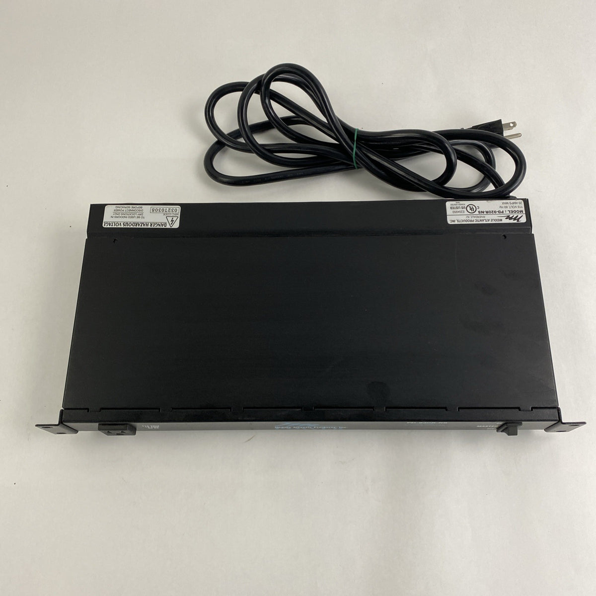 Middle Atlantic PD-920R-NS 20 AMP Power Center 8 Outlet5