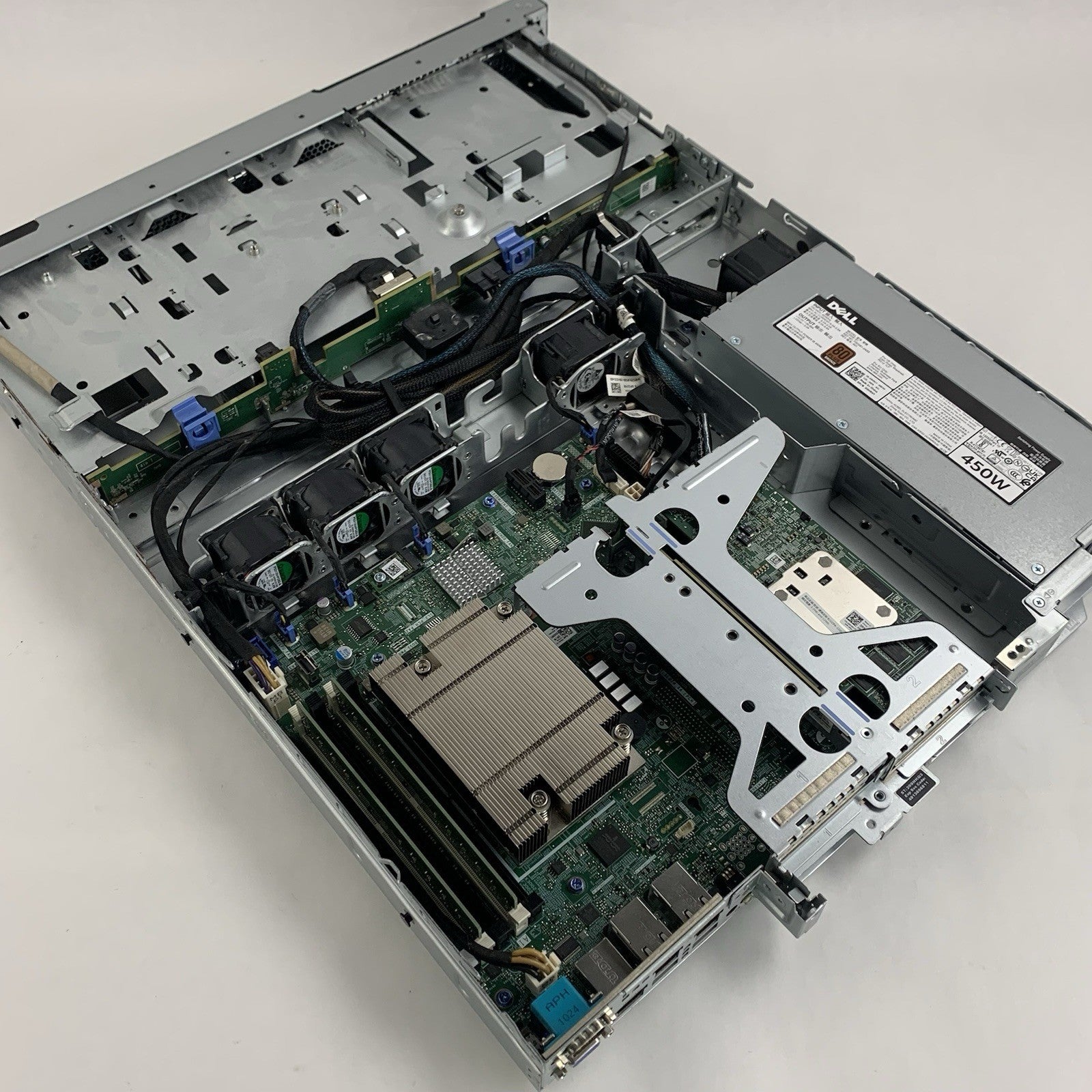 Dell PowerEdge R250 1U Server 1x Xeon E-2324G 3.1 GHz 16 GB Ram No OS No HDD11
