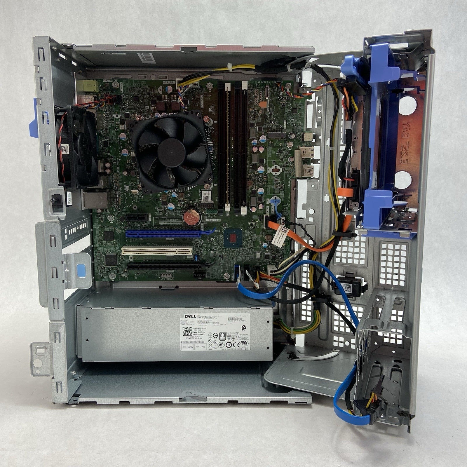 Dell Optiplex 7050 MT Intel Core i7-7700 3.6GHz 8GB RAM No HDD No OS9