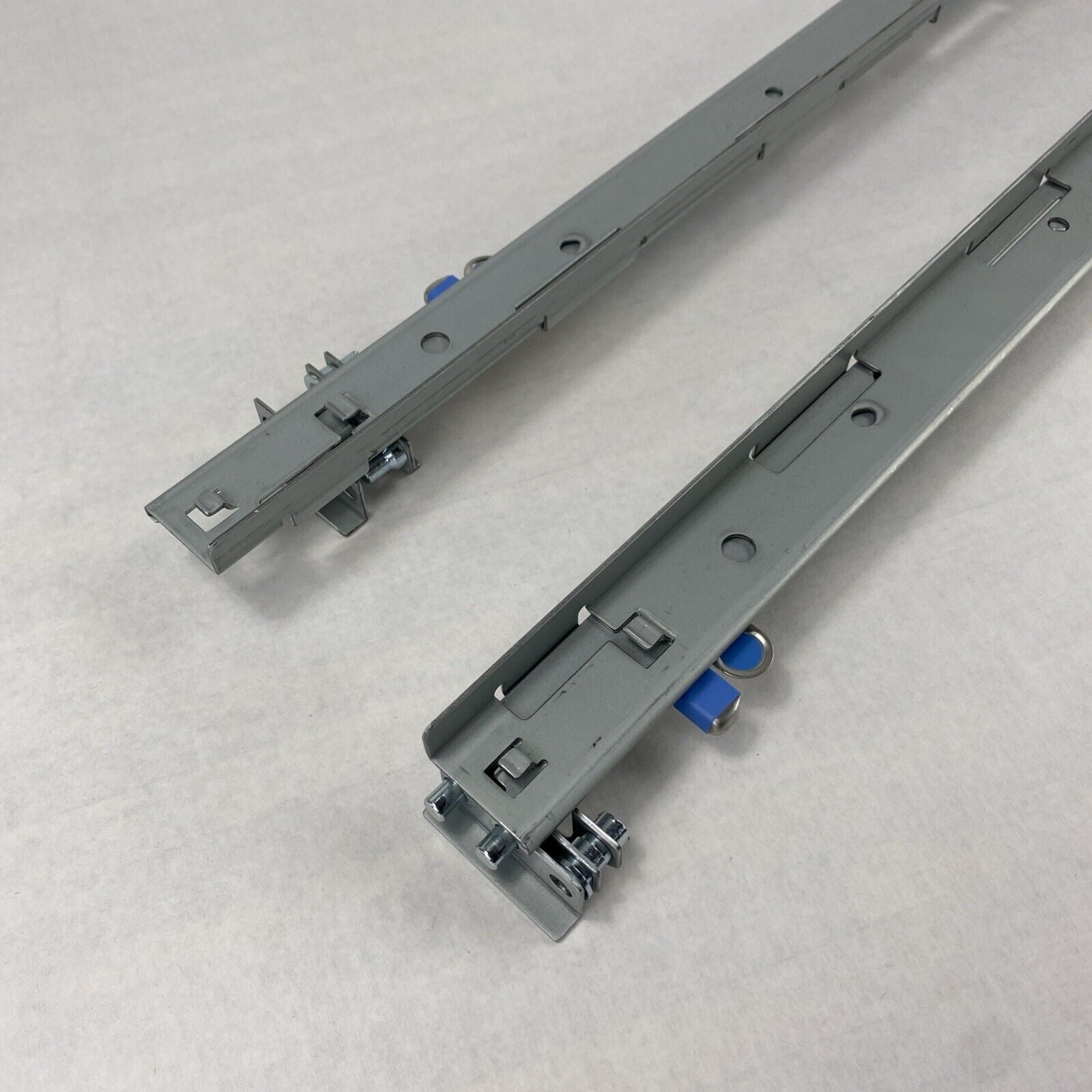 IBM 46C7860 46C7861 Left and Right Sliding Server Rack Mount Rail Set