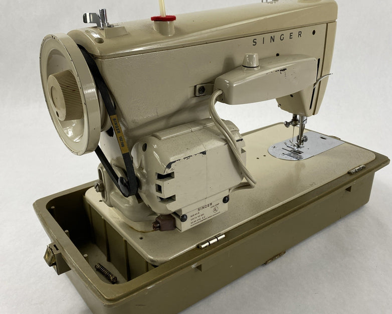 Singer Model 237 Fashion Mate Sewing Machine Cut Wire No pedal - Parts or Repair
