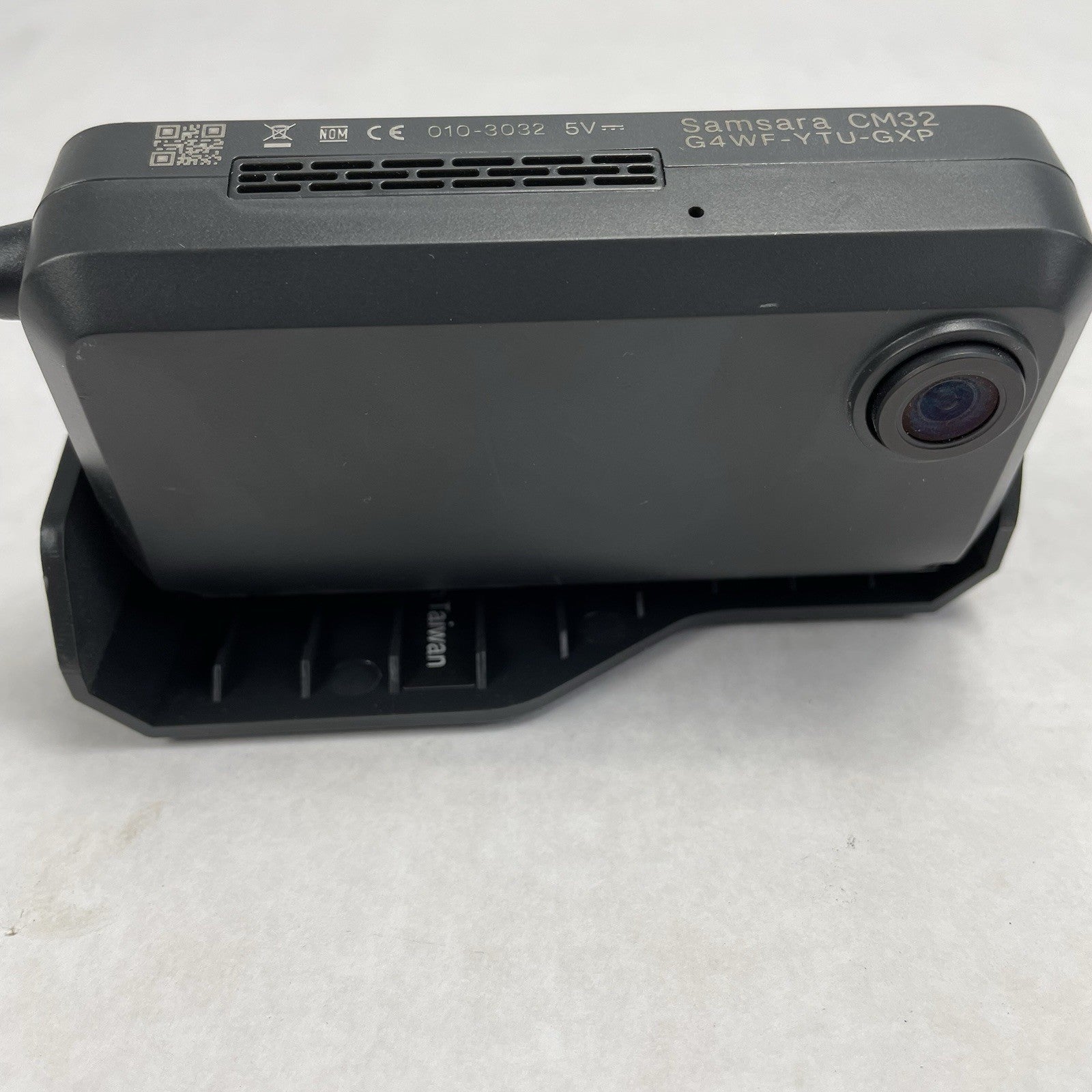 Samsara CM32 AI Dash Camera and VG34 Vehicle Gateway